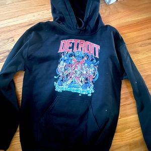 Size small